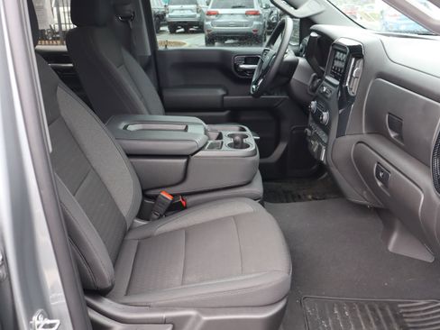 Used 2024 Chevrolet Silverado 1500 Custom Trail Boss w/ LPO, Dark Essentials Package image 35