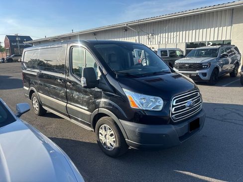 Used 2017 Ford Transit 150 130 Low Roof w/ Exterior Upgrade Package RWD image 1