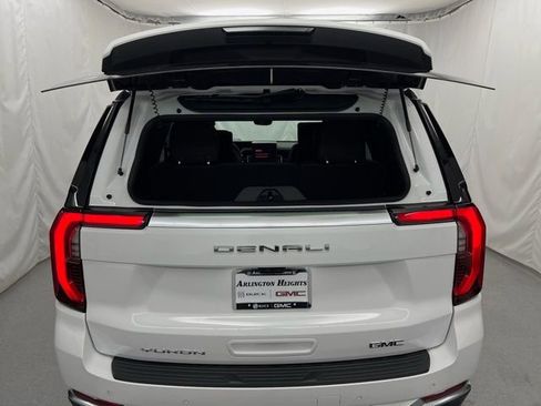 New 2026 GMC Yukon Denali w/ Advanced Technology Package image 8