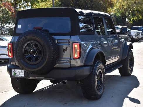 Used 2023 Ford Bronco Wildtrak image 8