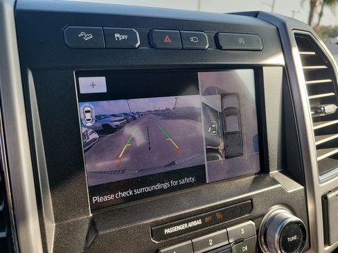 Used 2019 Ford F150 Platinum w/ Equipment Group 701A Luxury AWD/4WD image 25