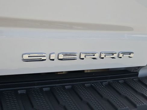 Used 2023 GMC Sierra 2500 Denali w/ Denali Ultimate Package image 14