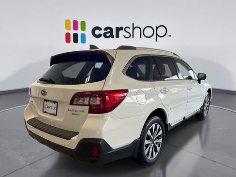 Used 2019 Subaru Outback 3.6R Touring AWD/4WD image 5
