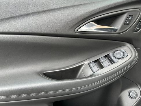 Certified 2023 Buick Encore GX Essence w/ Experience Buick Package image 11