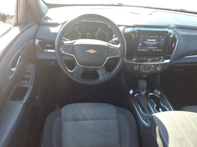 Used 2023 Chevrolet Traverse LT FWD image 10