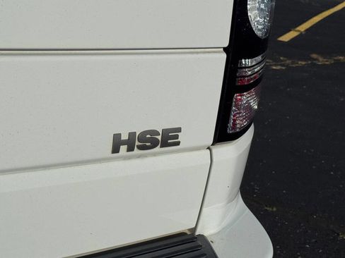 Used 2016 Land Rover LR4 HSE Silver Edition image 35