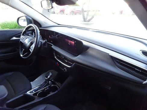 Used 2024 Buick Encore GX Preferred FWD image 15