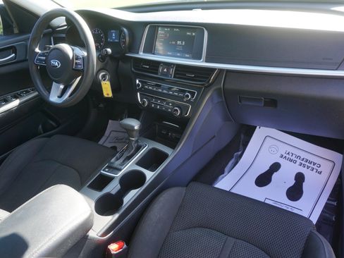 Used 2020 Kia Optima LX image 19