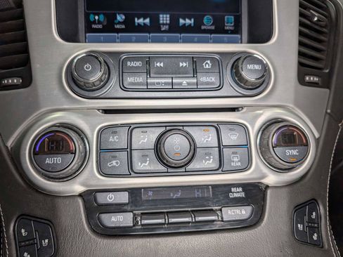 Used 2018 GMC Yukon XL SLT w/ Premium Edition image 38