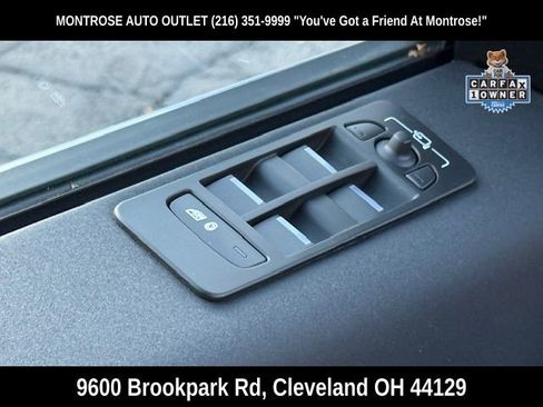 Used 2025 Land Rover Discovery Sport S image 33