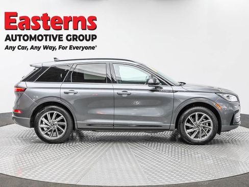 Used 2025 Lincoln Corsair Grand Touring w/ Towing Package AWD/4WD image 4