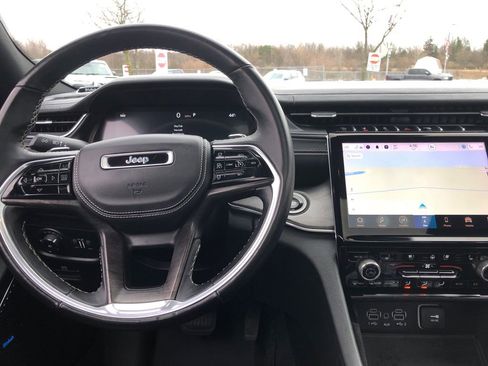 Certified 2022 Jeep Grand Cherokee L Overland w/ Luxury Tech Group IV AWD/4WD image 31