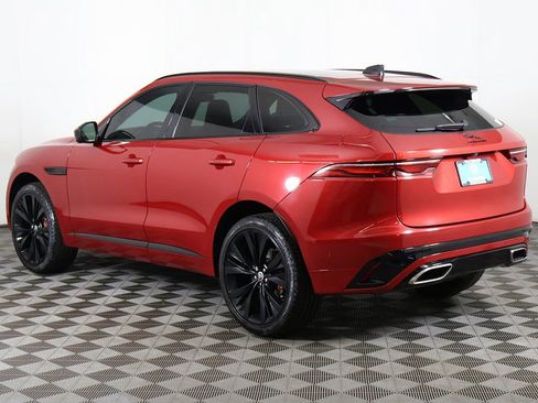 Used 2024 Jaguar F-PACE R-Dynamic S image 12