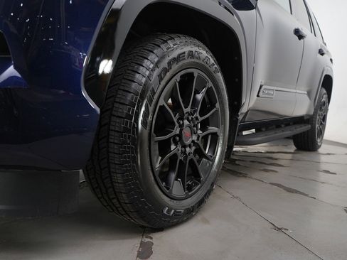 Used 2025 Toyota Sequoia Platinum image 26