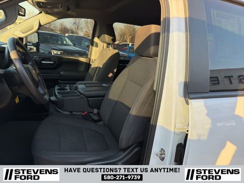 Used 2022 Chevrolet Silverado 2500 Custom w/ Custom Value Package AWD/4WD image 14