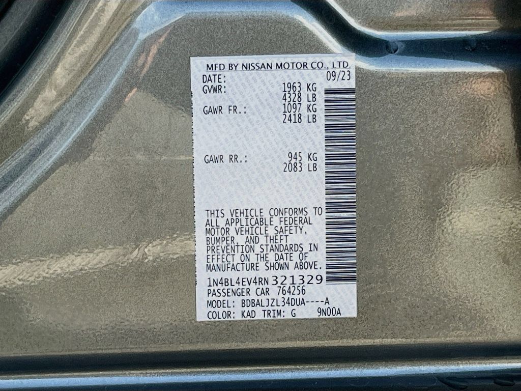 Used 2024 Nissan Altima 2.5 SL FWD image 31