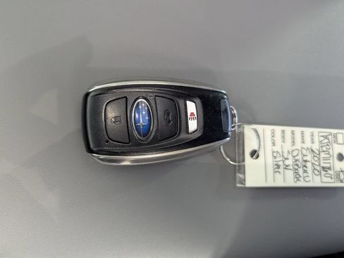 Used 2020 Subaru Outback Limited AWD/4WD image 25