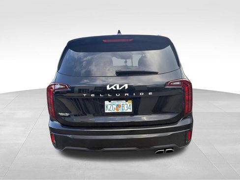Used 2024 Kia Telluride S w/ S Sunroof Package FWD image 5