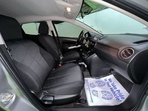 Used 2012 MAZDA MAZDA2 Sport FWD image 27