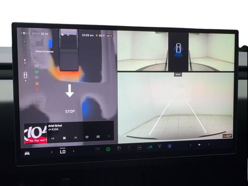 Used 2025 Tesla Cybertruck AWD Crew Cab image 41