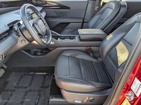 Used 2024 Lincoln Nautilus Reserve w/ Jet Appearance Package (87T) image 17