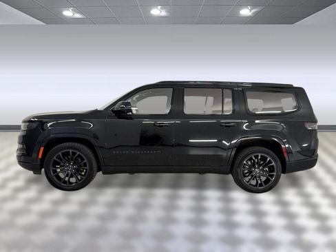Used 2023 Jeep Grand Wagoneer Series III w/ Quick Order Packagew 28T AWD/4WD image 2
