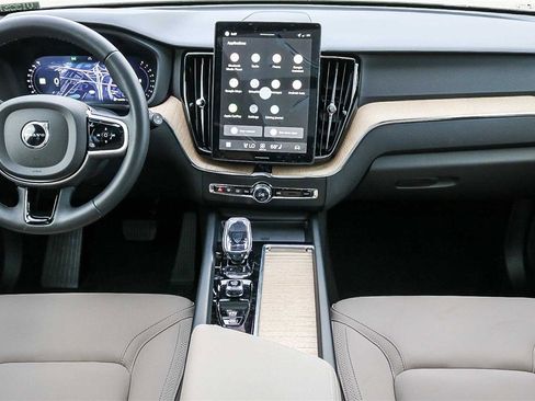 New 2026 Volvo XC60 B5 Plus w/ Protection Package Premier image 14