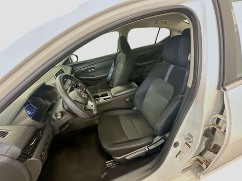 Used 2024 Nissan Sentra SV image 13