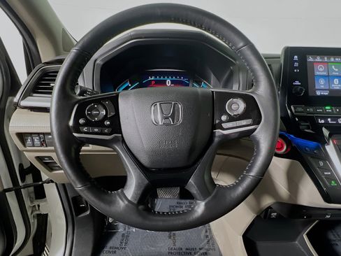 Used 2018 Honda Odyssey Elite image 18