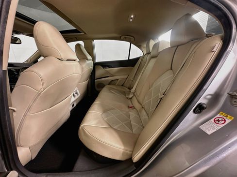 Used 2019 Toyota Camry XLE w/ Driver Assist Package FWD image 29