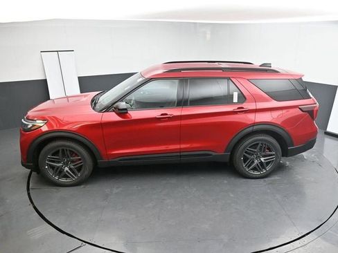 New 2026 Ford Explorer ST image 19