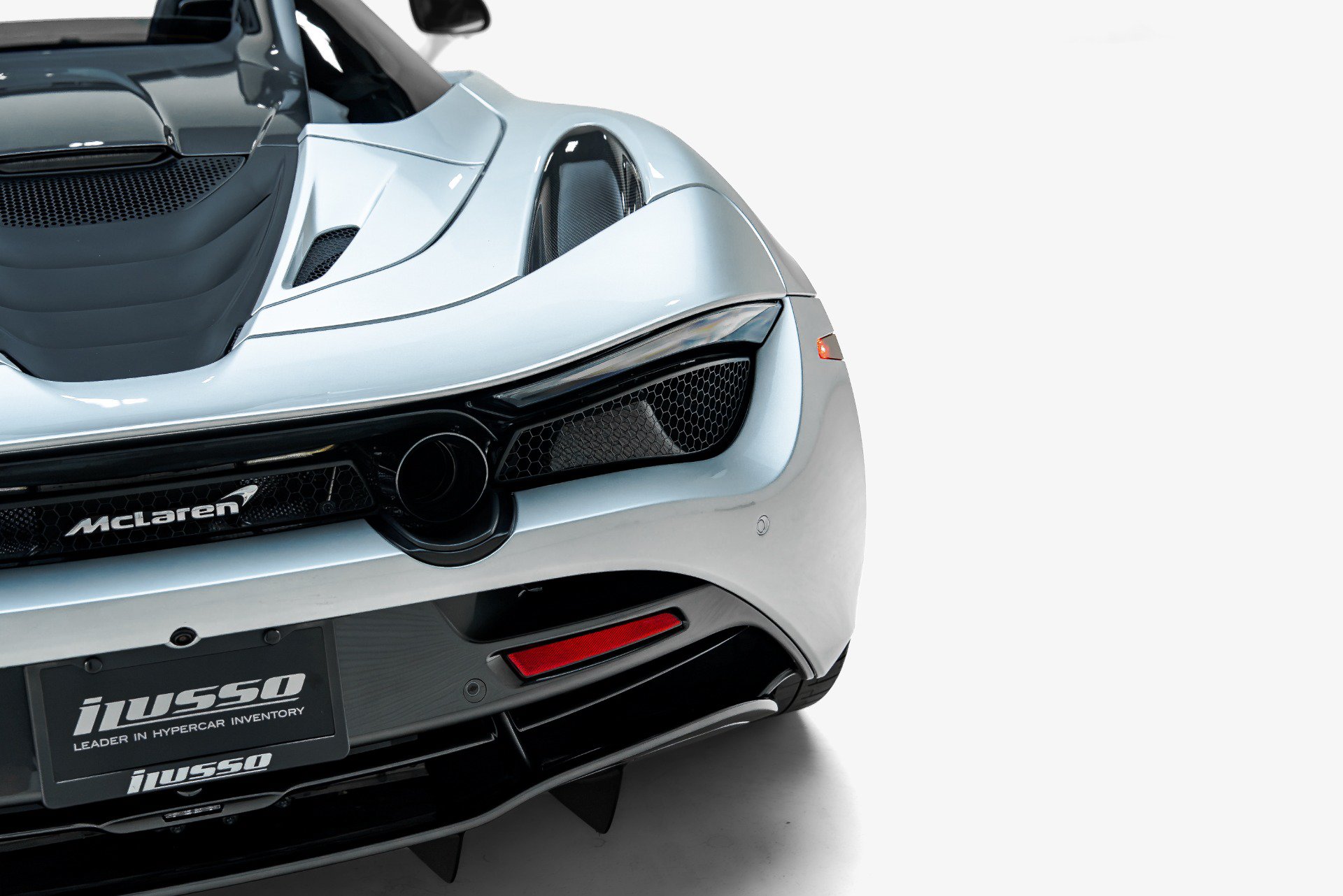 Used 2021 McLaren 720S Performance RWD image 28