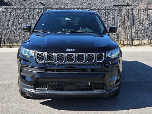 New 2025 Jeep Compass Sport image 4
