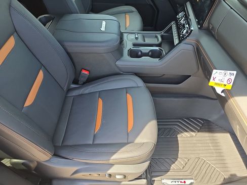 New 2026 GMC Sierra 2500 AT4 w/ AT4 Premium Plus Package image 10