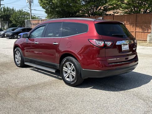 Used 2017 Chevrolet Traverse LT AWD/4WD image 21