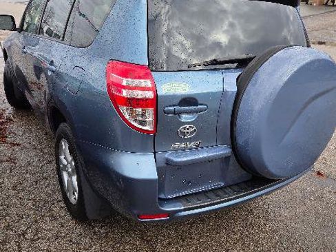 Used 2012 Toyota RAV4 FWD w/ Upgrade Value Pkg image 7