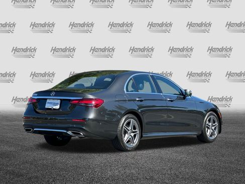Used 2022 Mercedes-Benz E 350 Sedan image 5