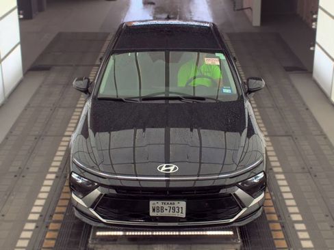Used 2025 Hyundai Sonata SEL FWD image 5