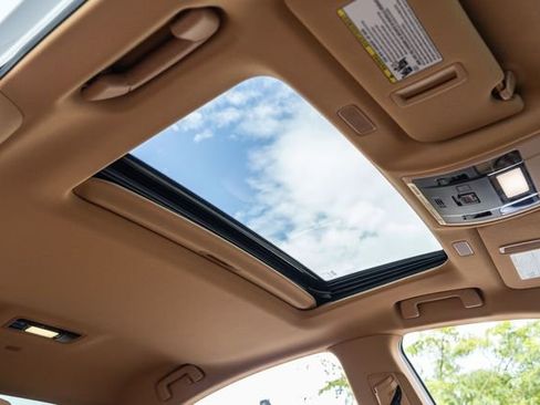 Used 2025 Lexus ES 350 w/ Accessory Package (Z2) FWD image 13