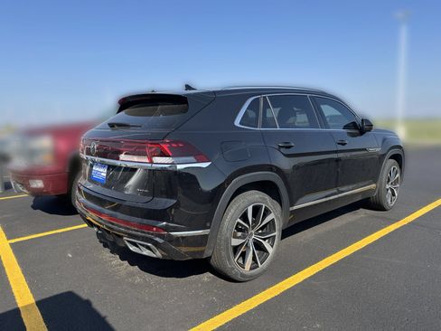 Used 2024 Volkswagen Atlas Cross Sport SEL Premium R-Line AWD/4WD image 3