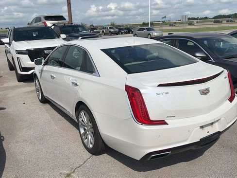 Used 2018 Cadillac XTS Luxury w/ Driver Awareness Package AWD/4WD image 7