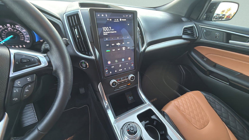 Used 2024 Ford Edge Titanium w/ Titanium Elite Package AWD/4WD image 7