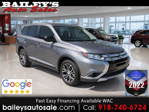 Used 2018 Mitsubishi Outlander ES image 1