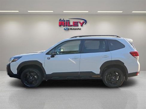 Used 2022 Subaru Forester Wilderness w/ Wilderness Package image 2