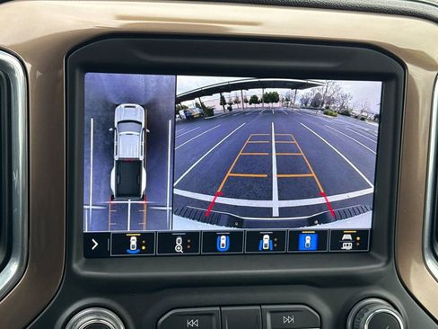 Used 2022 Chevrolet Silverado 3500 High Country image 29