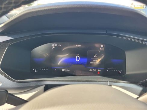 Used 2024 Volkswagen Taos SE image 29