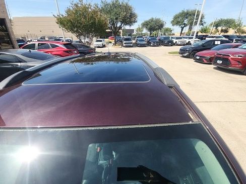 Used 2018 Buick Encore Sport Touring FWD image 5