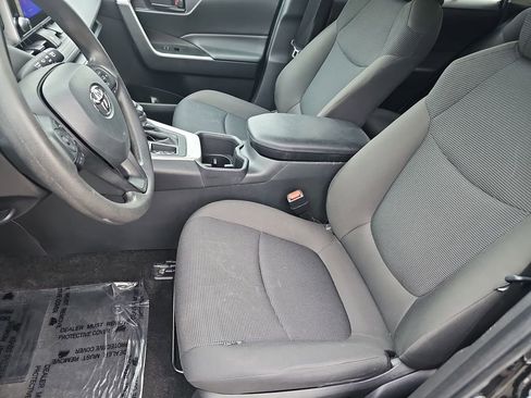 Used 2024 Toyota RAV4 LE image 17