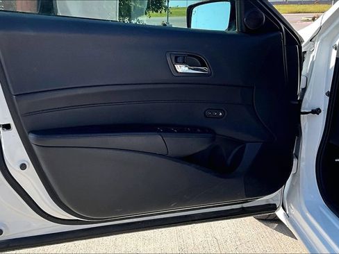 Used 2017 Acura ILX FWD image 21