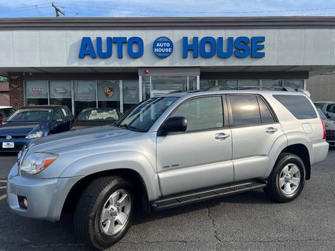 Used 2008 Toyota 4Runner SR5 AWD/4WD image 1